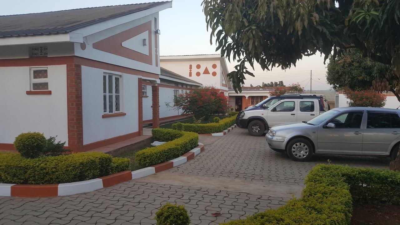 Lucia Villas Mbale Kültér fotó